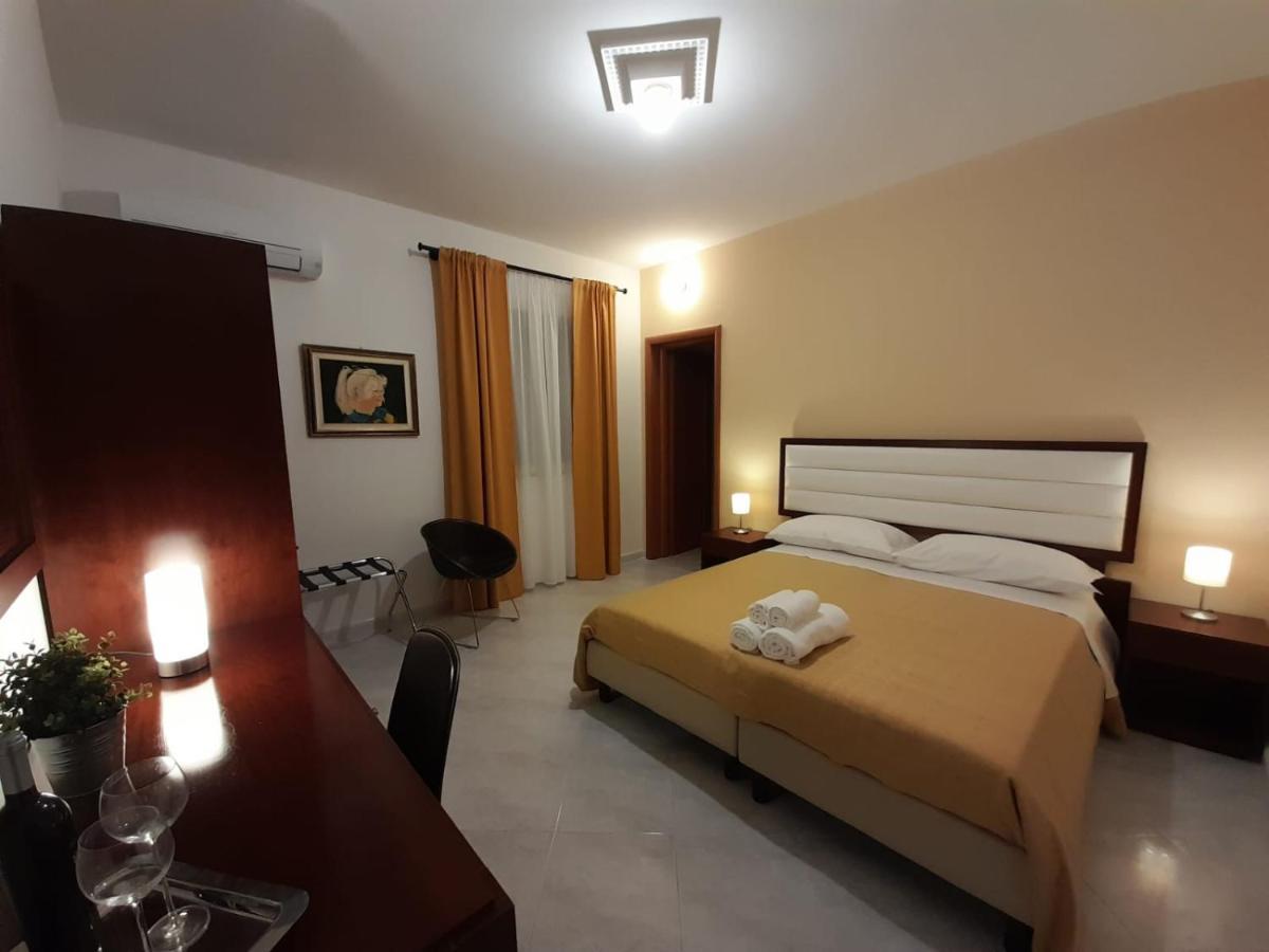 Siracusa Breakfast & Rooms Συρακούσες Εξωτερικό φωτογραφία